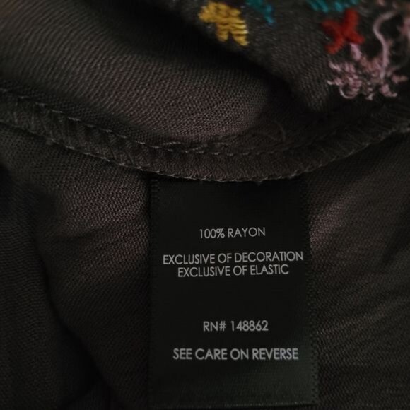 Women's Torrid Top Baby Doll Size 00 10 12 Large Gray Embroidered Floral Boho - Picture 8 of 8